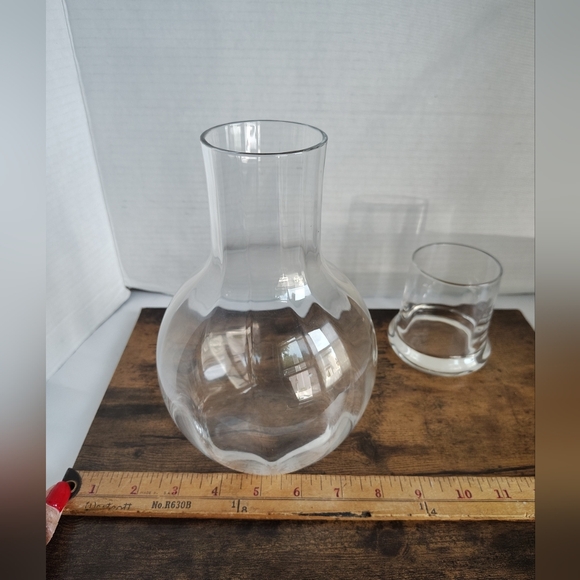 Bedside Carafe Clear Glass Vintage Tumble Up Glass Set Interior Vertical Design - Picture 14 of 17